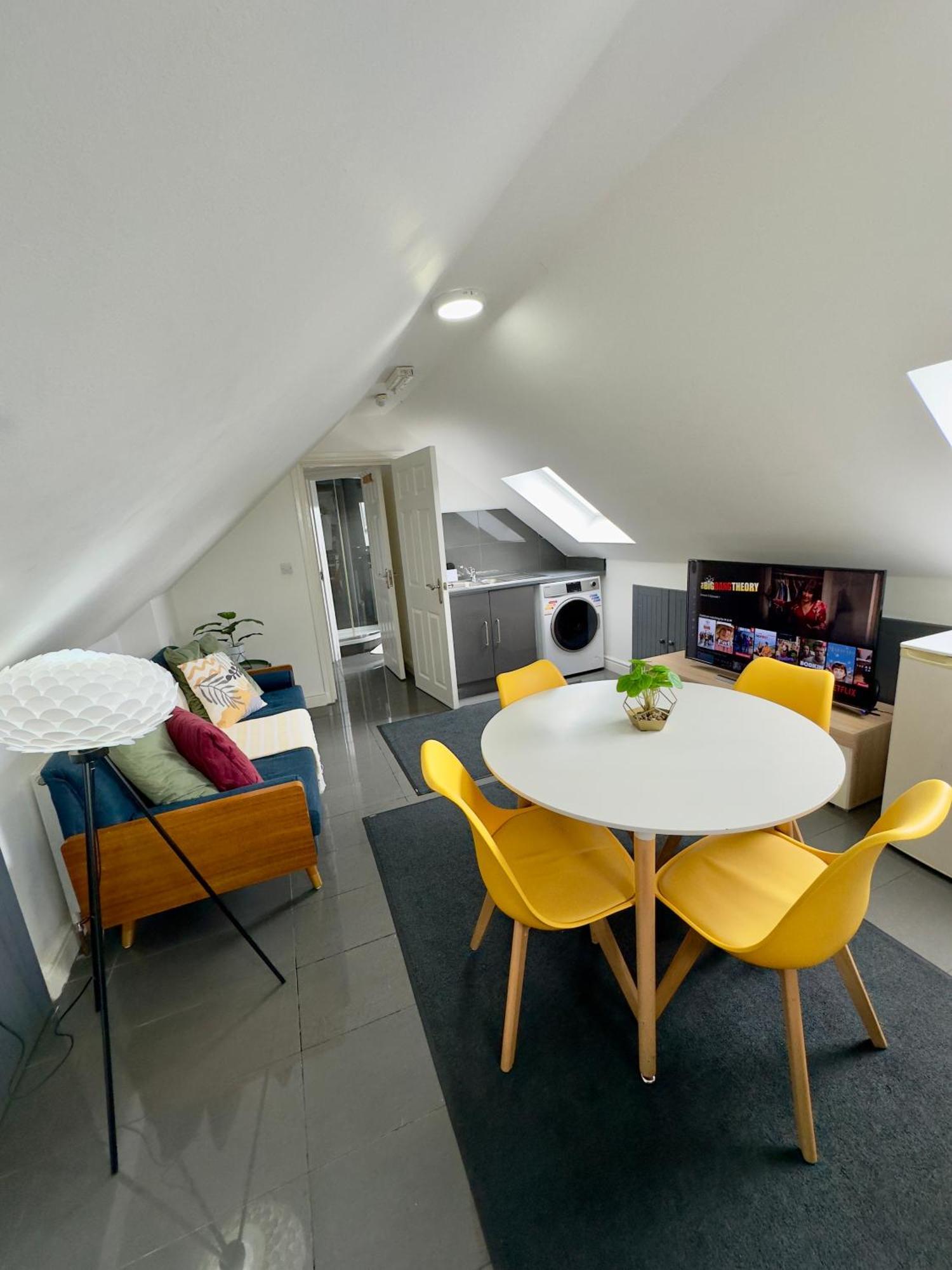 Cosy 3 Bed Apartment Near Birmingham Airport & Nec Perfect For Groups & Contractors! Exterior foto